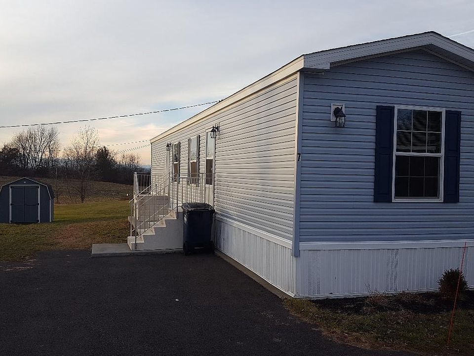 2nd image of 123 Wyatts Dr