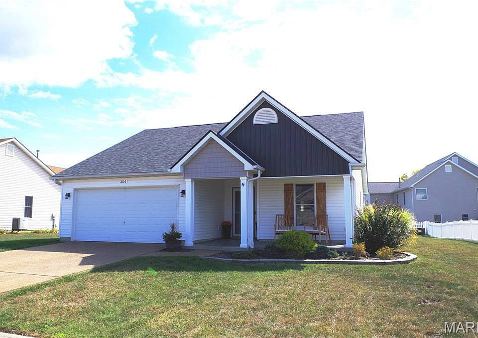 1st image of 304 Schmidt Dr