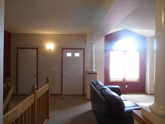 5th image of 4229 Eisenhower Ct