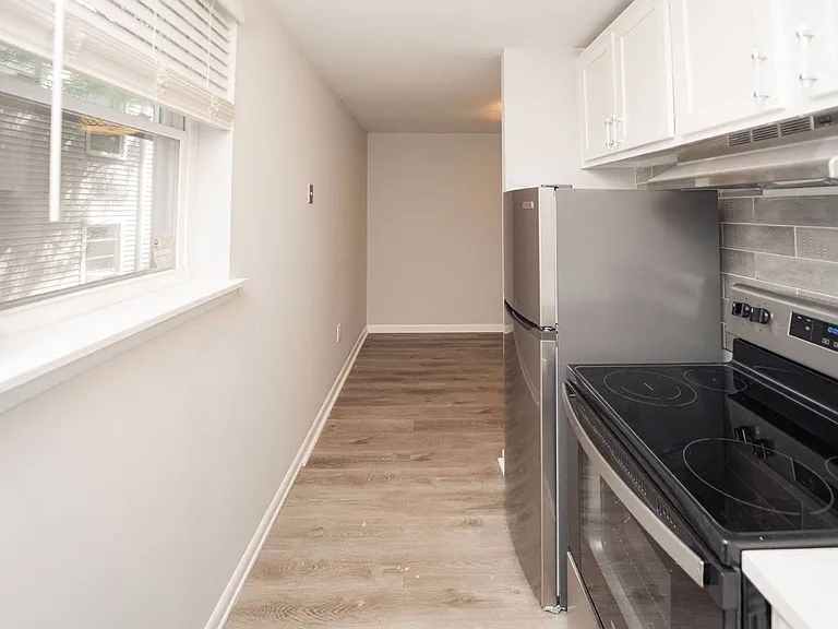 Enclave West Hartford / Parc West — Photo 18