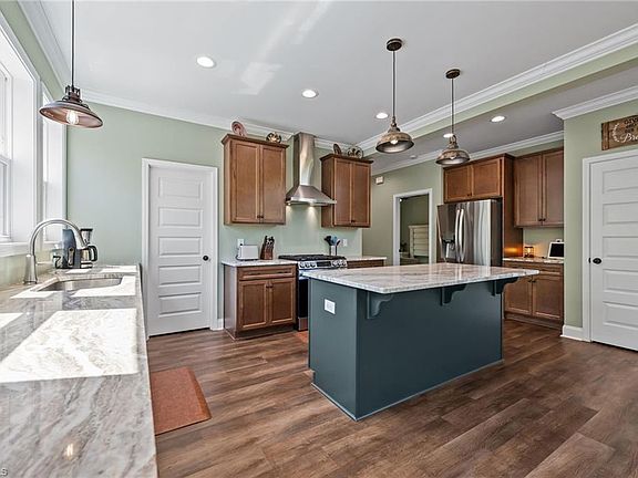4th image of 604 Grogan Rd