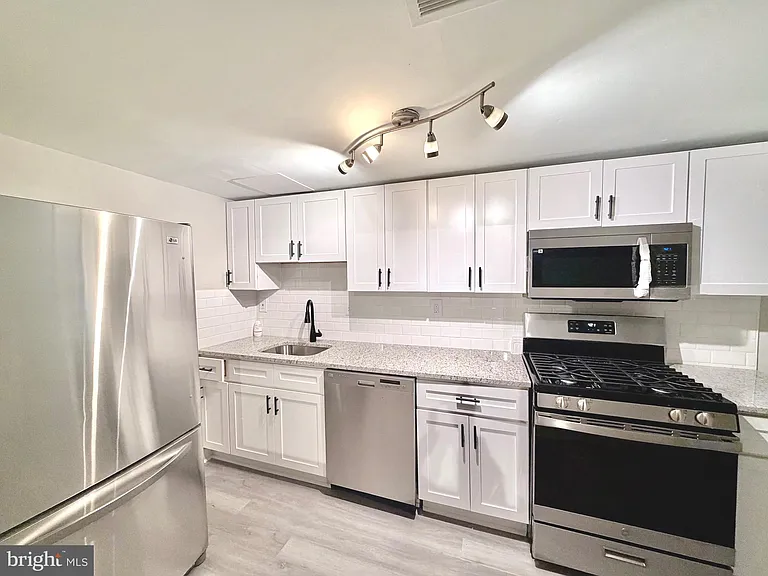 4120 14th St NW #B2 — Photo 17
