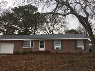 4114 Dellwood Dr, Fayetteville, NC 28304