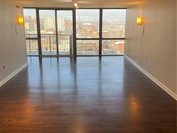 5th image of 600 E Admiral Blvd #1201