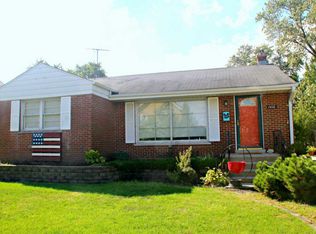 1410 S 6th Ave, Des Plaines, IL 60018