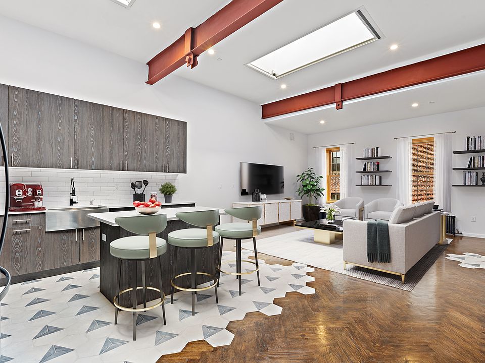 1st image of 2610 3rd Ave Floor 4