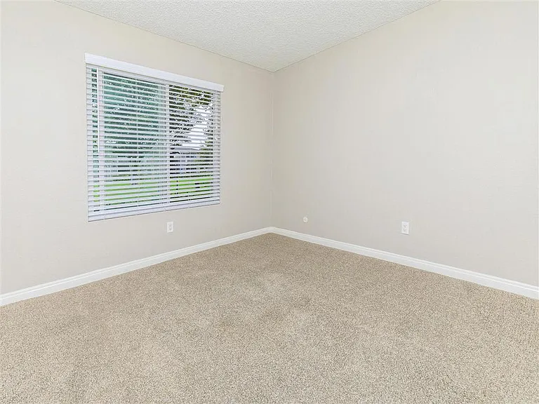 Briarwood Apartments — Photo 39