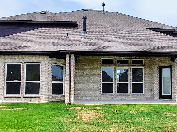 2nd image of 3105 Rolling Hills Lane