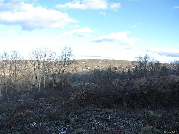 4th image of 146 Willow Creek Estates Dr