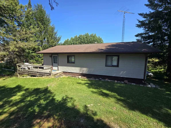 11A51 Fairway Dr, Apple River, IL 61001