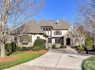 1355 Wyndmere Hills Ln, Matthews, NC 28105
