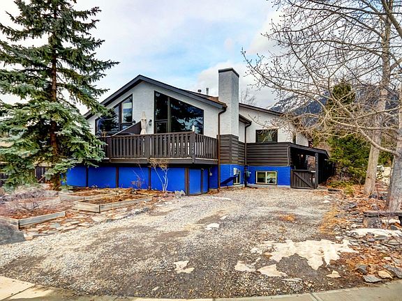 2nd image of 348 Pioneer Rd