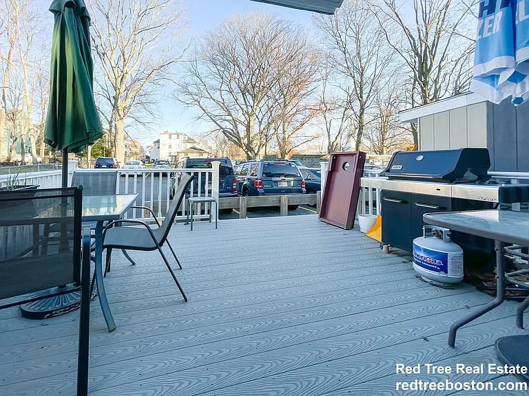 16 Foster St #1 — Photo 8