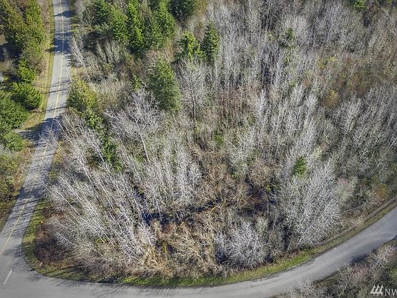 3rd image of 508 Woodland Dr