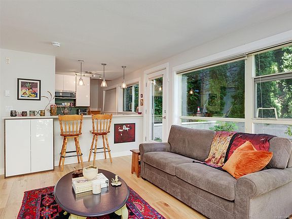 4th image of 1155 Yates St #109