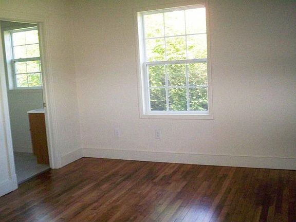 5th image of 1601 Savannah Ave