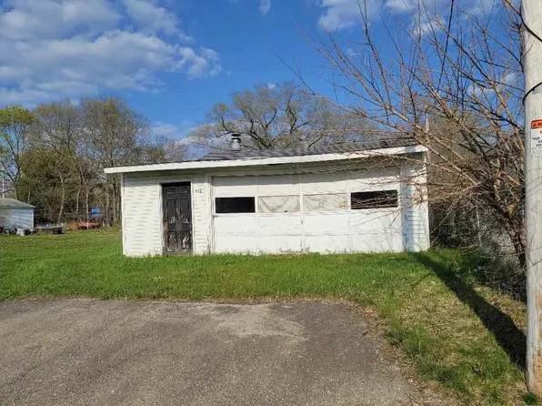 213 S Garfield Ave, South Beloit, IL 61080