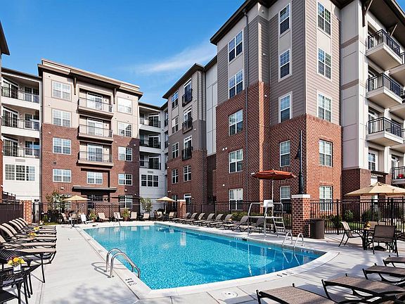 3rd image of 430 Allied Pl APT 1123