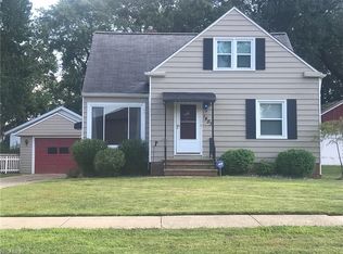 1403 Lorimer Rd, Parma, OH 44134