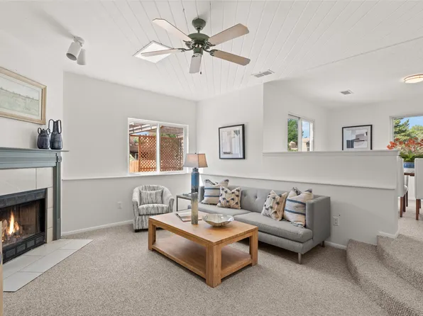 3233 El Trebol Ct, Santa Fe, NM 87507