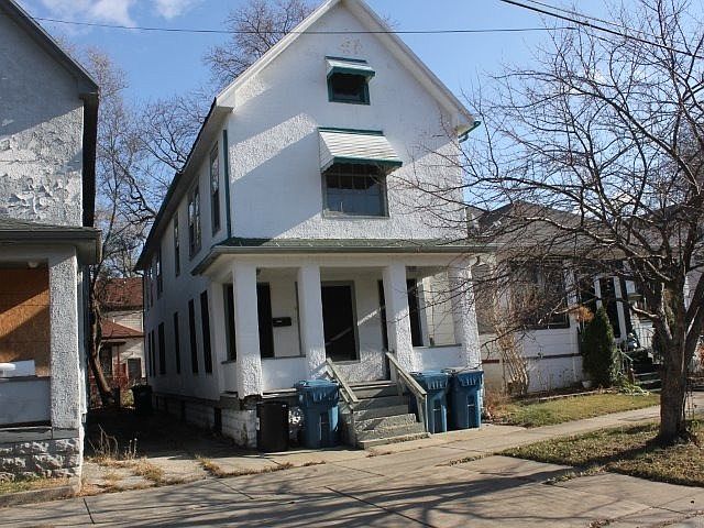 2nd image of 246 S Entrance Ave