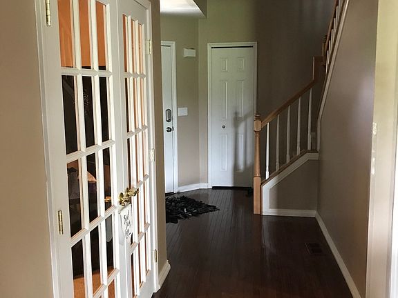 4th image of 31633 Beaver Cir