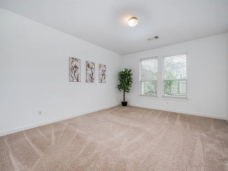 1728 Heron Way — Photo 13