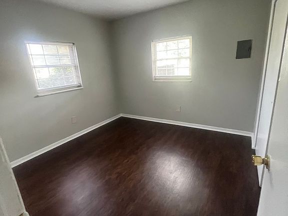 5th image of 611 N Meridian St APT 4