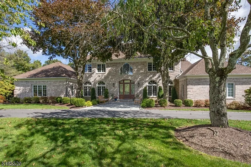 3 Parkwood Ln photo 1