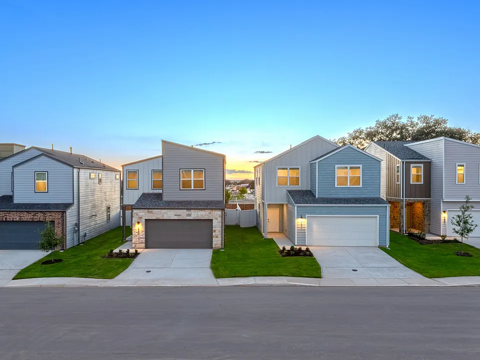Los Cielos at Brooks Luxury Rentals