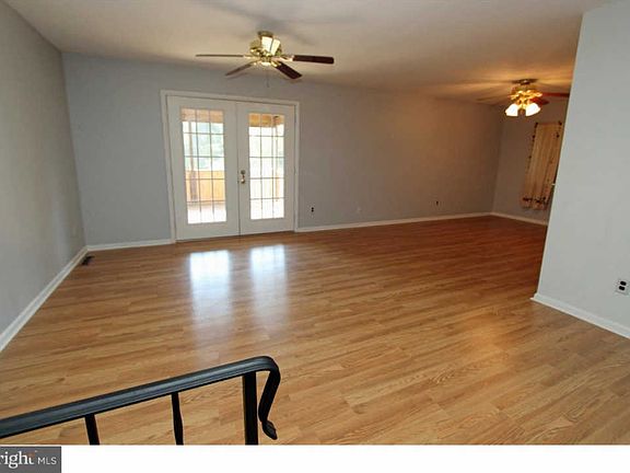 3rd image of 120 Garwood Dr