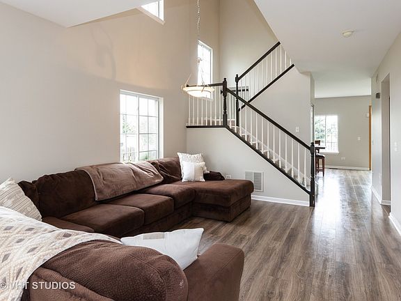 3rd image of 1411 Plantain Dr