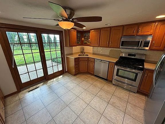 5th image of 29 Malvern Dr