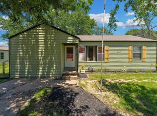 542 W Sunrise Dr, Wichita, KS 67217