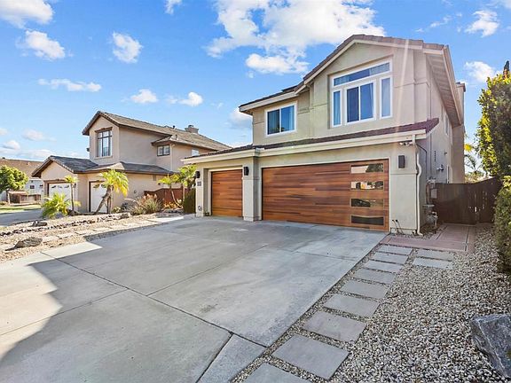 4th image of 522 Bayona Loop
