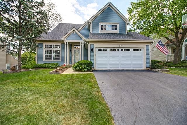 2nd image of 1147 N Camden Ln