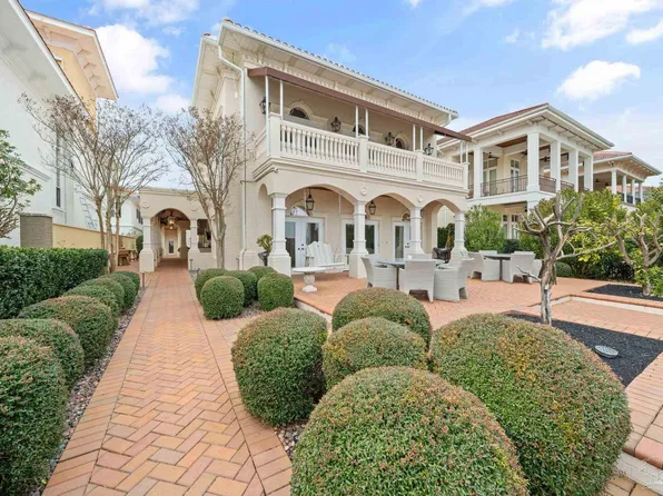 36 Port Royal Way, Pensacola, FL 32502