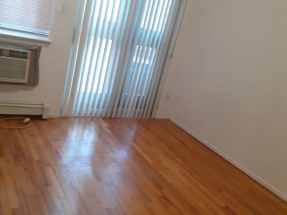 2nd image of 13542 Coolidge Ave APT 1