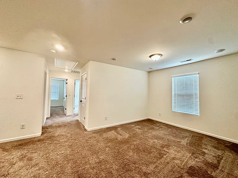 8116 Ramsburg Dr — Photo 15