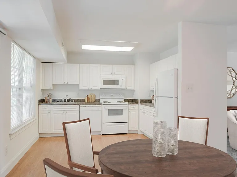 The Fairways Apartments and Townhomes — Photo 27