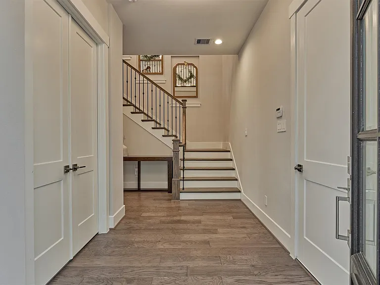 62 Dobbs View Ln — Photo 4