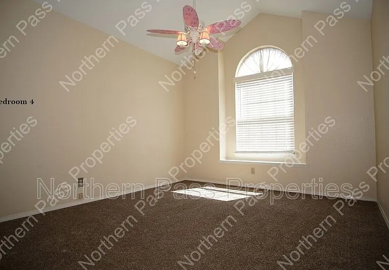 2045 Pueblo Nuevo Cir — Photo 23