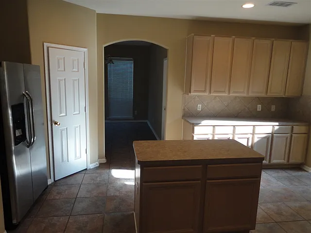 710 Single Pine Ct — Photo 3