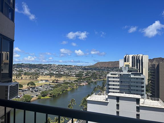 5th image of 320 Liliuokalani Ave #1702-1