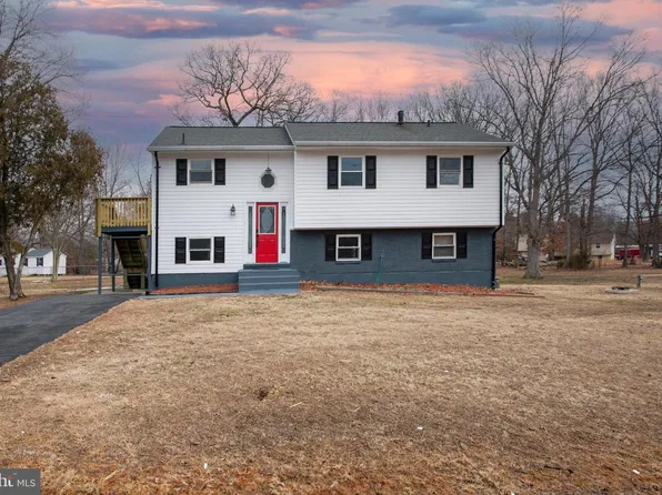 5026 Preston Ln, Pomfret, MD 20675