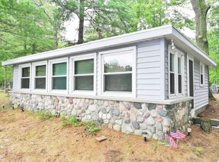 6675 N Evergreen Dr, White Cloud, MI 49349