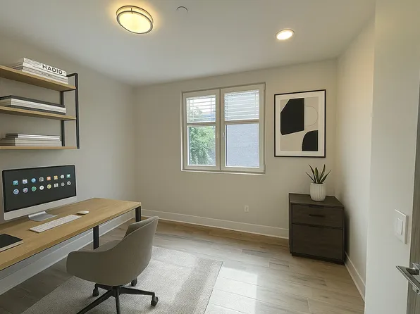 2478 East 11th Street image 2 of 16