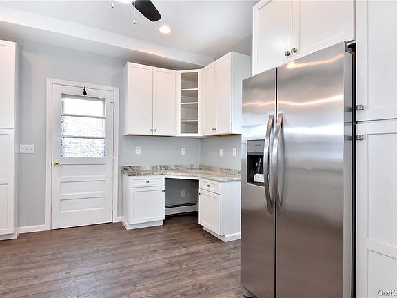 5th image of 213 Ashford Avenue
