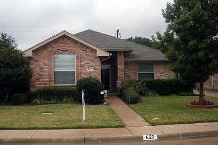 2nd image of 627 Tulane Dr