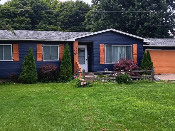 7236 S M 52, Owosso, MI 48867